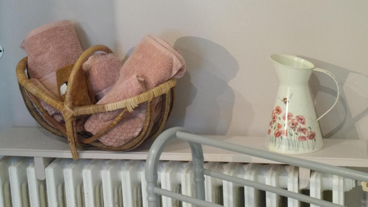 Chambre D'Hotes Le Paon Blanc Monprimblanc Bagian luar foto